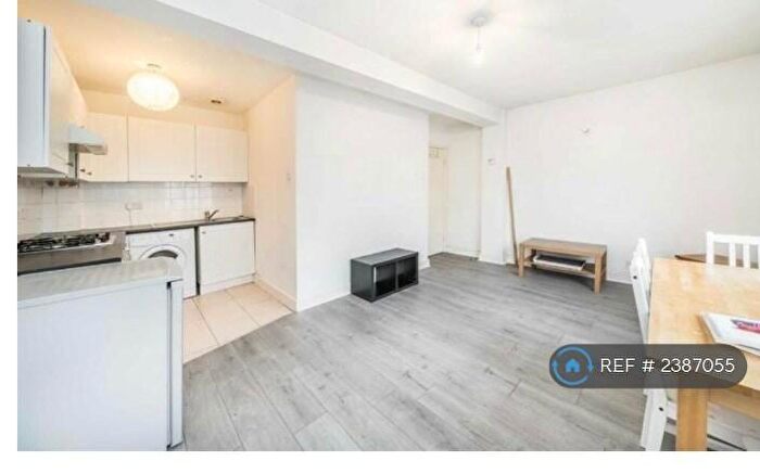 1 Bedroom Flat To Rent In London, London, E2