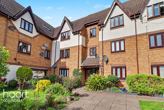 Studio For Sale In Brocade Court, Colindeep Lane, NW9