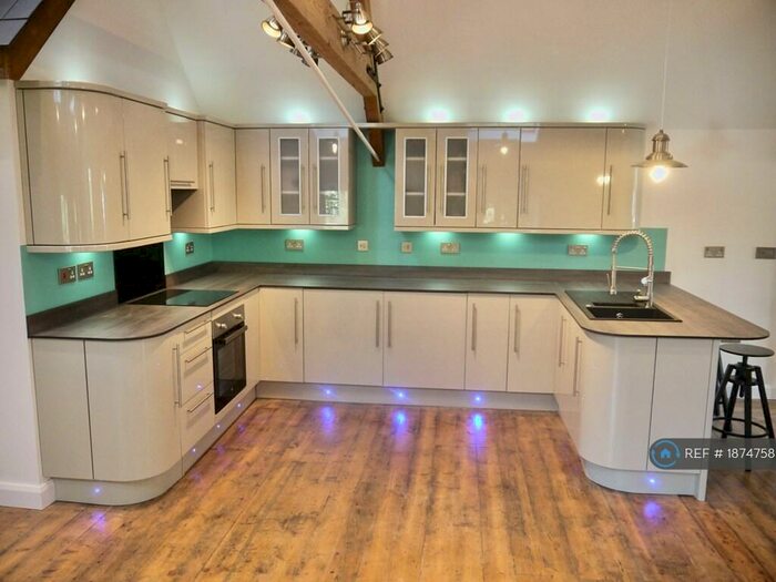 3 Bedroom Penthouse To Rent In Monument House, Madeley Heath, Crewe, CW3