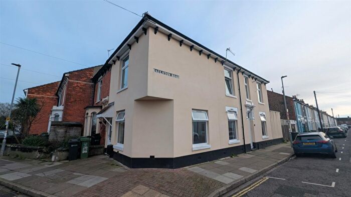 2 Bedroom Flat To Rent In Daulston Road, Portsmouth, PO1