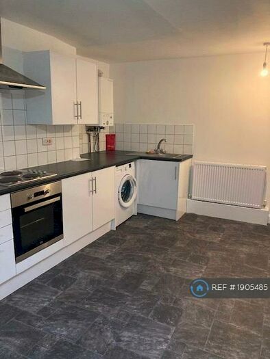 1 Bedroom Flat To Rent In Huddersfield Road, Barnsley, S75
