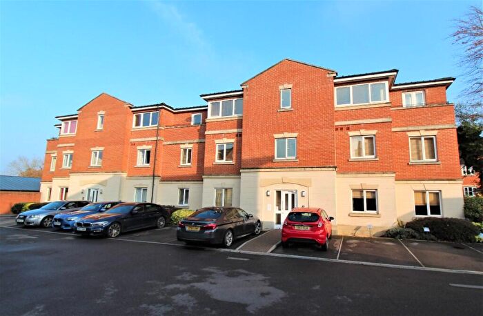 2 Bedroom Apartment For Sale In Brock End, Old Town, Swindon, SN1
