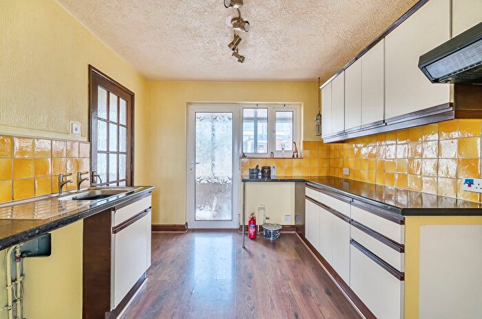 3 Bedroom Semi-detached House For Sale In Primley Park, Paignton, Devon, TQ3