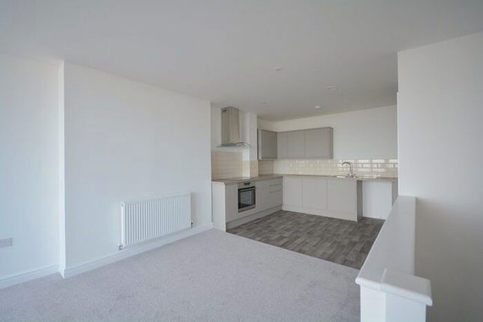 2 Bedroom Maisonette To Rent In Westcliff Hse, Sea Road, CT8