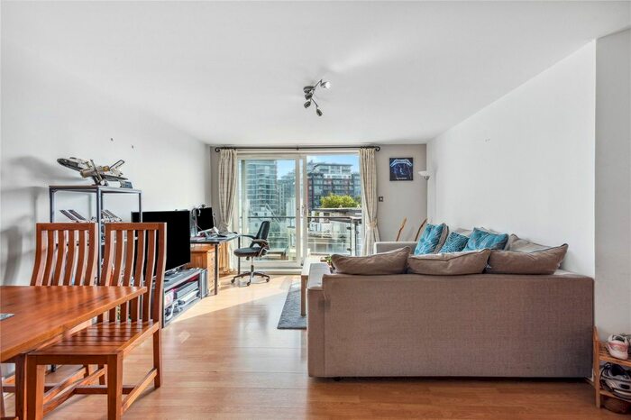 2 Bedroom Flat To Rent In Bluewater House, Smugglers Way, SW18