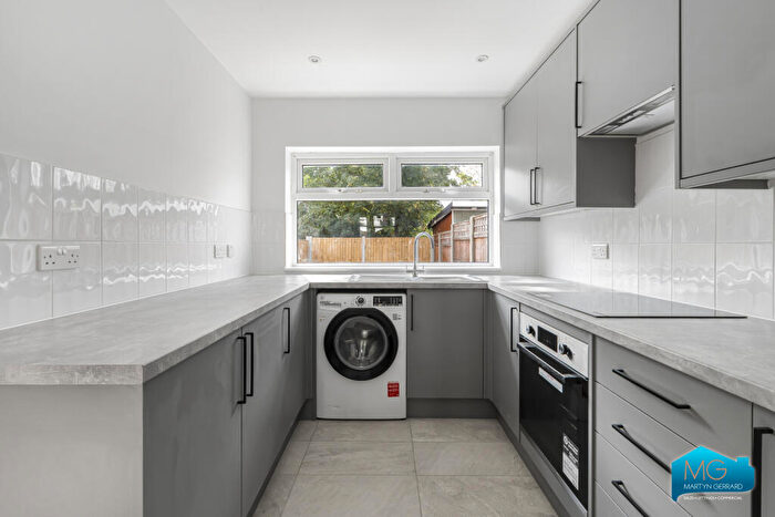 2 Bedroom Terraced House To Rent In Chatsworth Drive, Enfield, EN1