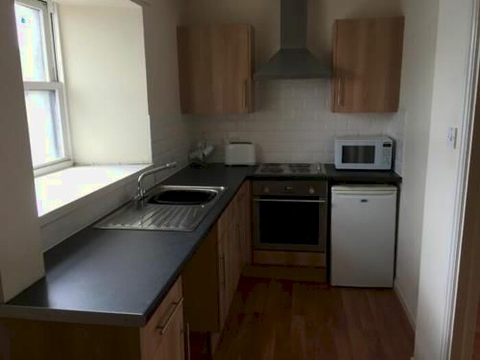 2 Bedroom Semi-Detached House To Rent In Priory Lane, Dunfermline, KY12