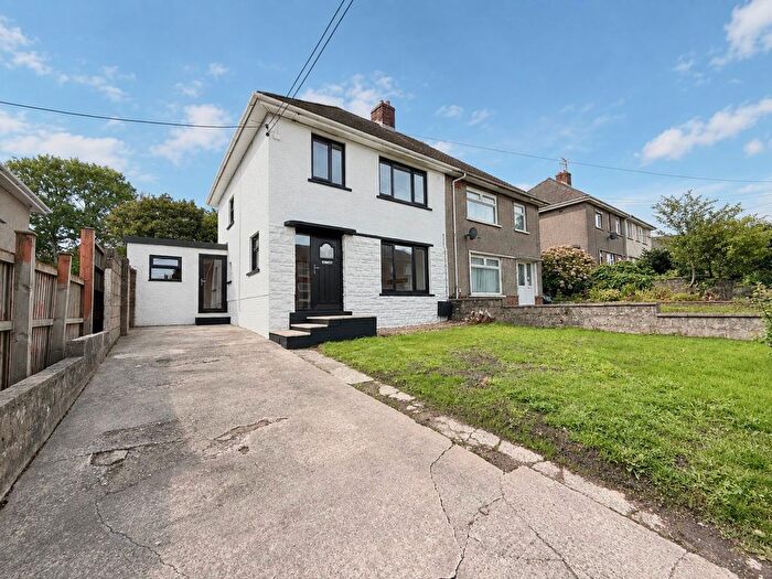 3 Bedroom Semi-Detached House For Sale In Croft Goch Road, Kenfig Hill, Bridgend, CF33