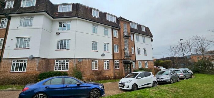 3 Bedroom Flat To Rent In Perry Vale, Forest Hill, SE23