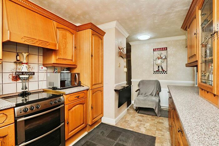 2 Bedroom Detached Bungalow For Sale In Forest Rise, Warsop, Mansfield, NG20