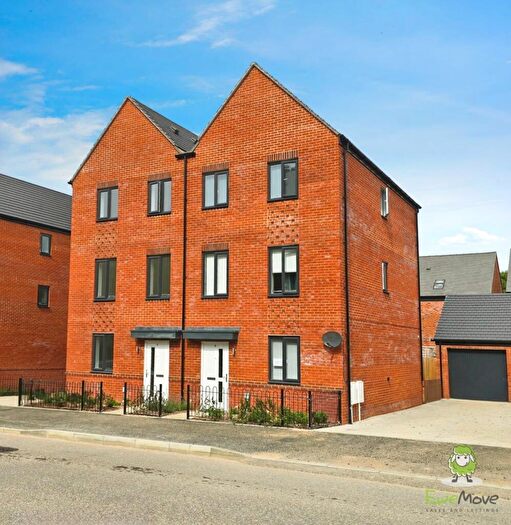 4 Bedroom Semi-Detached House To Rent In Lulworth Way, Oakley, Basingstoke, Hampshire, RG23