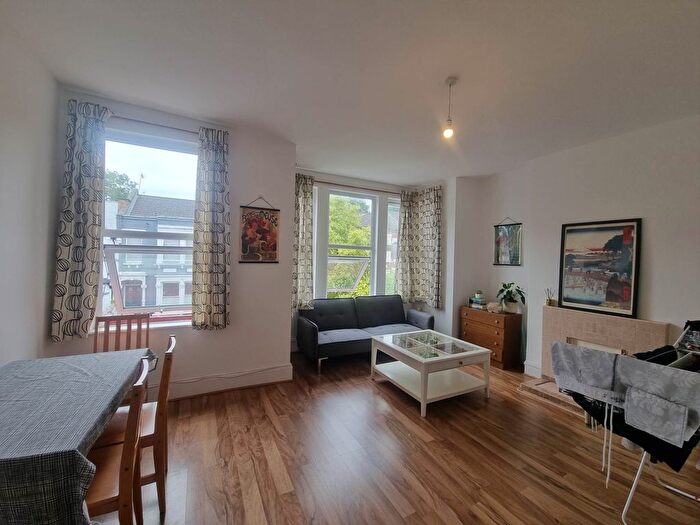 3 Bedroom Flat To Rent In Umfreville Road, Harringay Ladder, N4