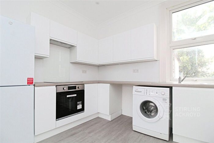 2 Bedroom Flat To Rent In Francis Road, Croydon, CR0