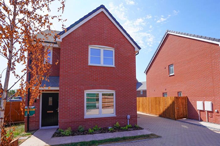 3 Bedroom Detached House For Sale In Cholstrey Road, Leominster, HR6