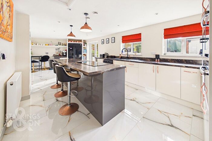 5 Bedroom Detached House For Sale In Kirby Road, Kirby Bedon, Norwich, NR14