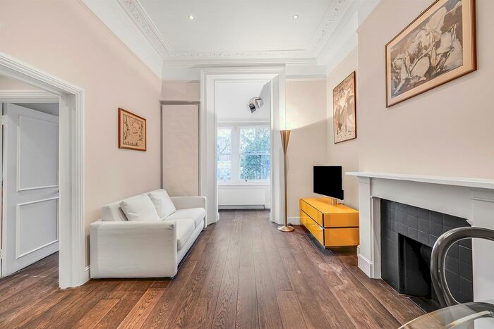 1 Bedroom Flat To Rent In Cathcart Road, London, SW10