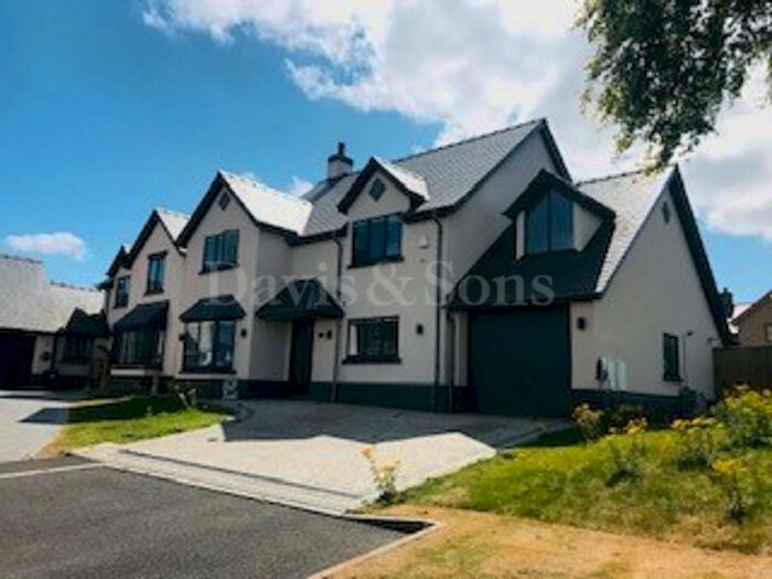4 Bedroom Detached House To Rent In Pleasant Retreat, Penperlleni, Monmouthshire., NP4