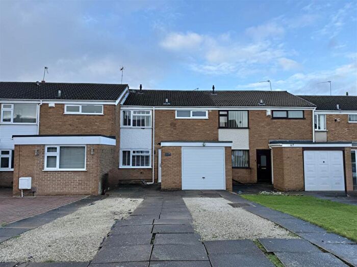 3 Bedroom Town House For Sale In Penzance Avenue, Wigston, LE18