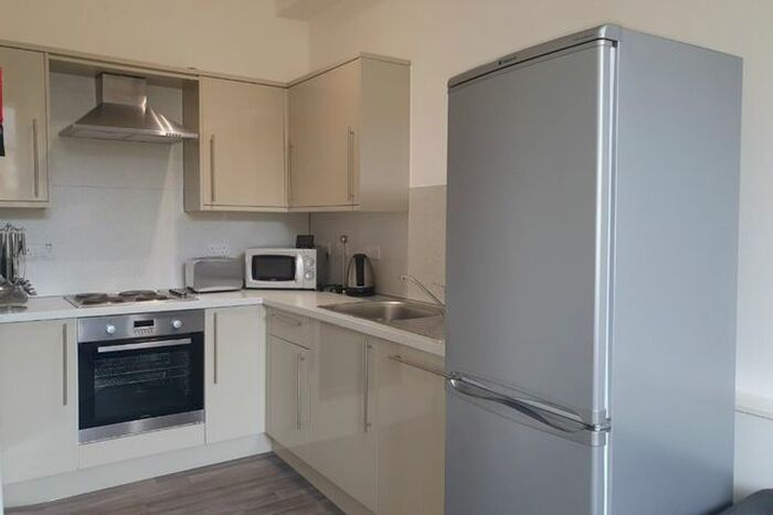4 Bedroom Flat To Rent In Valleyfield Street, Tollcross, Edinburgh, EH3