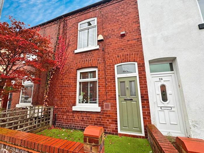 3 Bedroom Terraced House For Sale In Beverly Road, Ladybarn, Manchester, M14