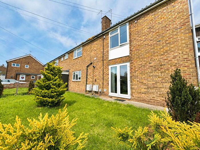 2 Bedroom Flat For Sale In Kingswood Avenue, Swindon, SN3