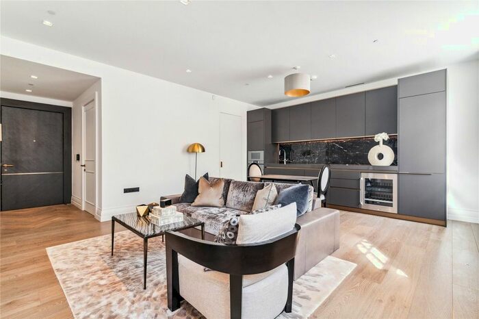 1 Bedroom Flat To Rent In Park Crescent, London, W1B