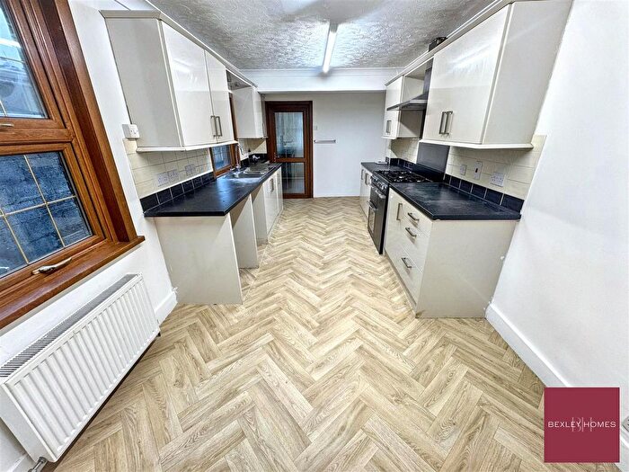 3 Bedroom Terraced House To Rent In Old Road West, Gravesend, DA11