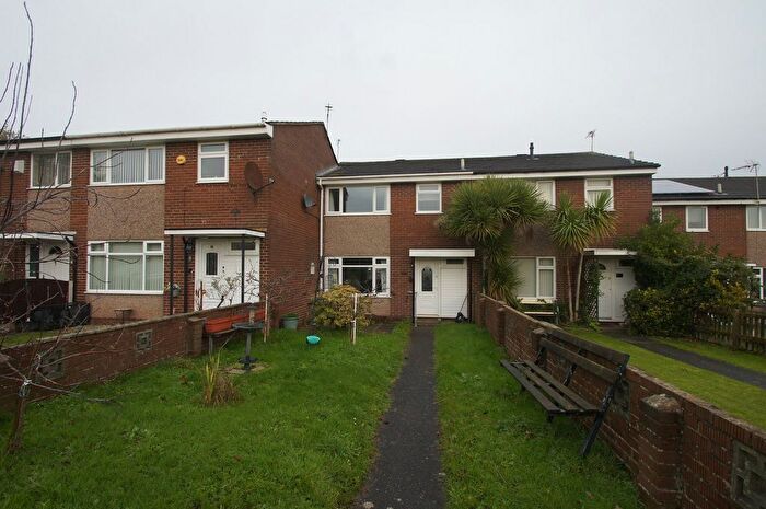 3 Bedroom Terraced House To Rent In Colemere Court, Ellesmere Port, Cheshire., CH65