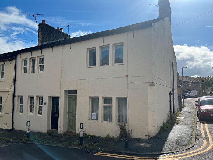 2 Bedroom End Of Terrace House For Sale In Church Street, Honley, Holmfirth, HD9