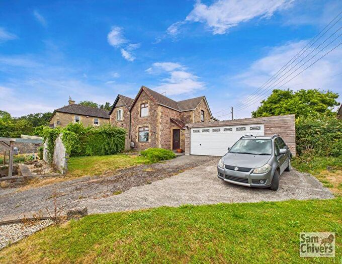 3 Bedroom Semi-Detached House For Sale In Edford Green, Holcombe, BA3
