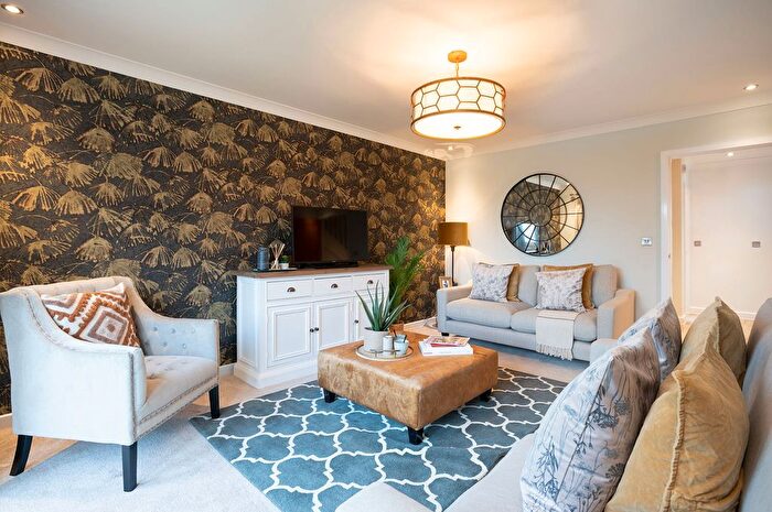 4 Bedroom Detached House For Sale In Pakenham Road, Waterlooville, PO7