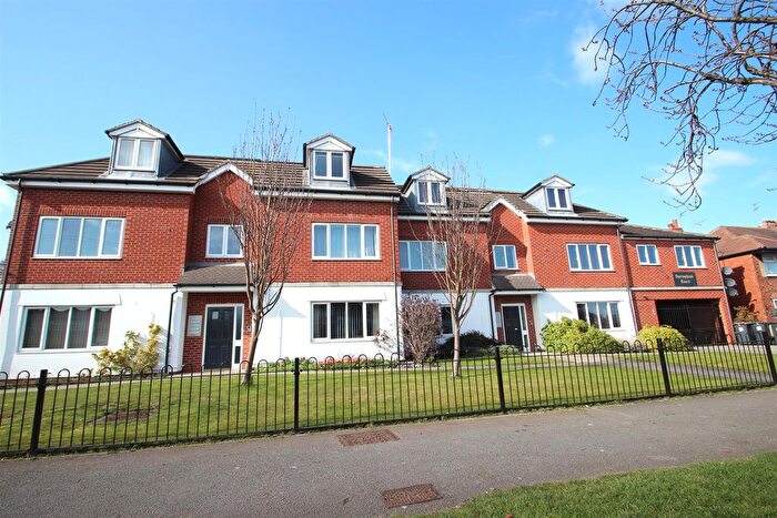 2 Bedroom Flat To Rent In Springhead Court, Hotham Road South, Hull, HU5