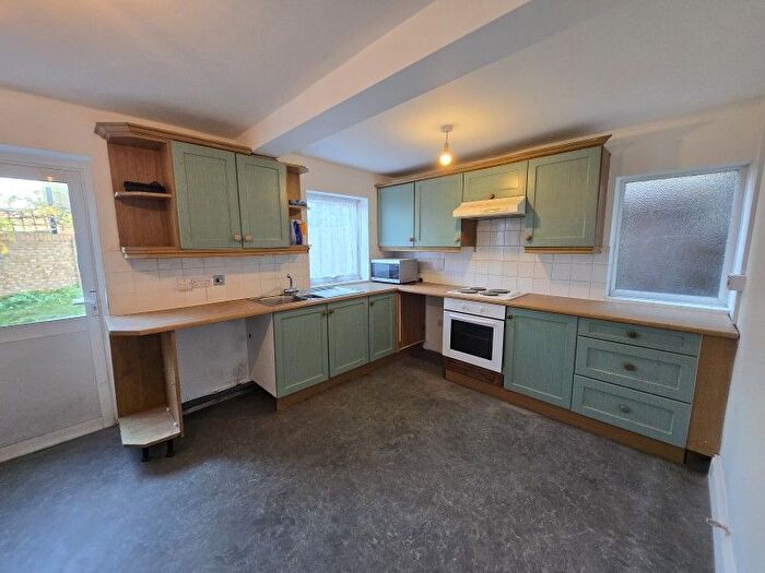 3 Bedroom Property To Rent In Green Street, Enfield, EN3