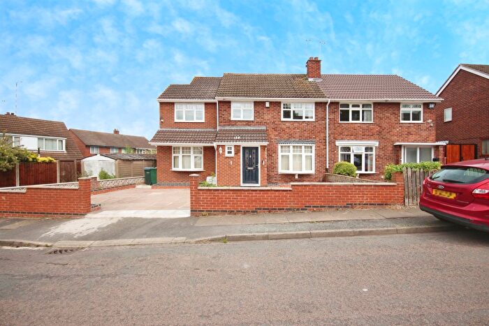 5 Bedroom Semi-Detached House For Sale In Draycott Road, Coventry, CV2