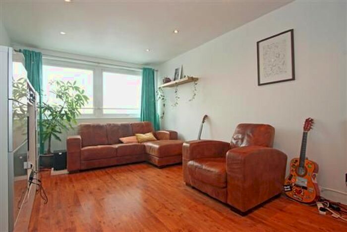2 Bedroom Flat To Rent In Austin Road, Battersea, London, SW11