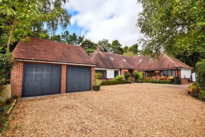 4 Bedroom Detached House For Sale In Park View, Moulton, Northampton, NN3
