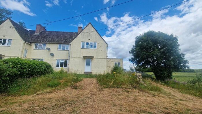 3 Bedroom Semi-Detached House To Rent In Stow Road, Cirencester, GL7