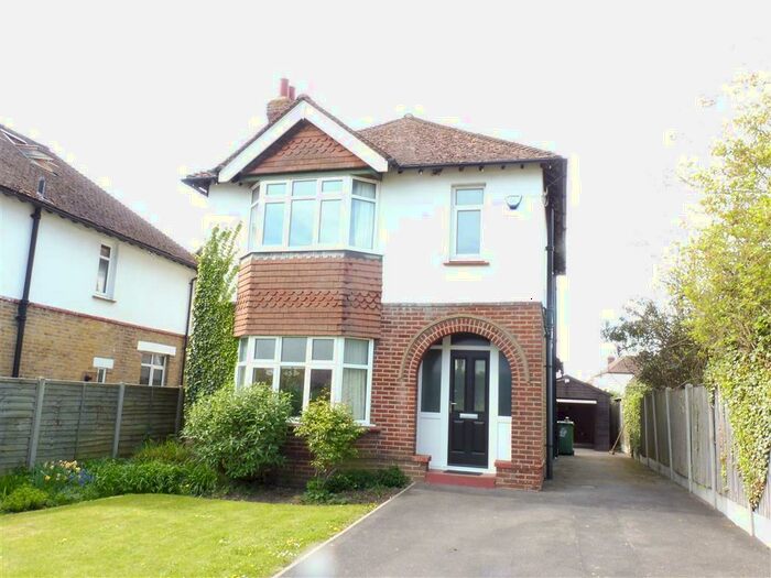 3 Bedroom House To Rent In Spot Lane, Bearsted, Maidstone, ME15
