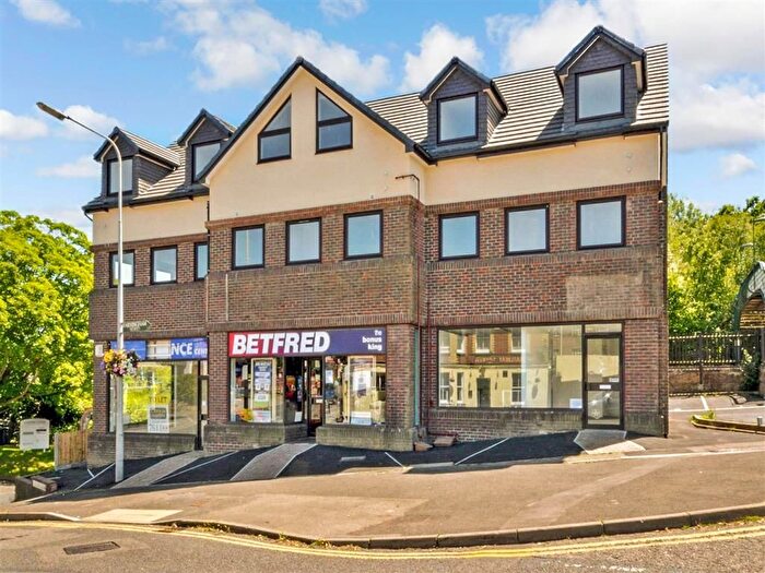 1 Bedroom Flat For Sale In Farningham Road, Crowborough, East Sussex, TN6