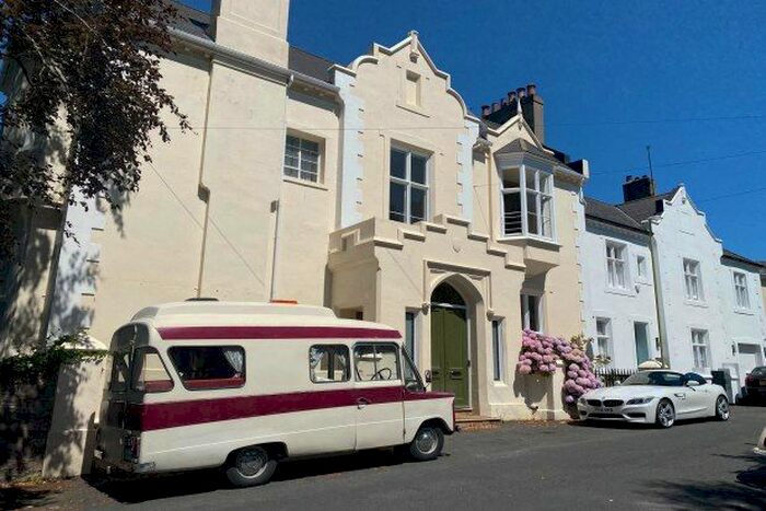1 Bedroom Maisonette To Rent In Erinville, Torquay, TQ1