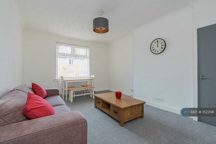 3 Bedroom Flat To Rent In Spittalfield Crescent, Inverkeithing, KY11