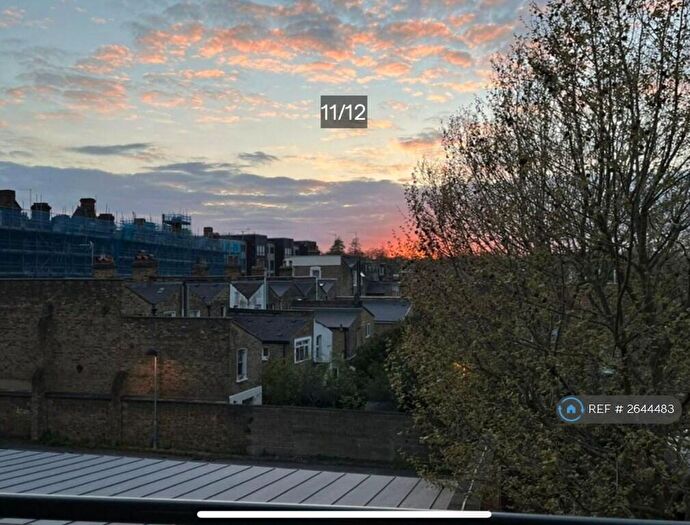 2 Bedroom Flat To Rent In Albion Road, London, N16
