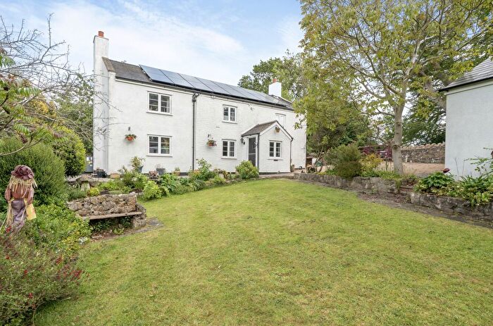4 Bedroom Detached House For Sale In Puriton Hill, Puriton, Bridgwater, Somerset, TA7