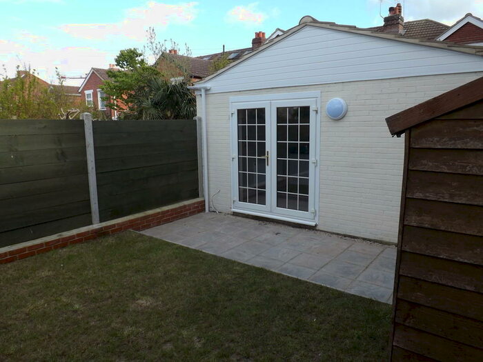 1 Bedroom Detached Bungalow To Rent In Winchester Road, Romsey, SO51