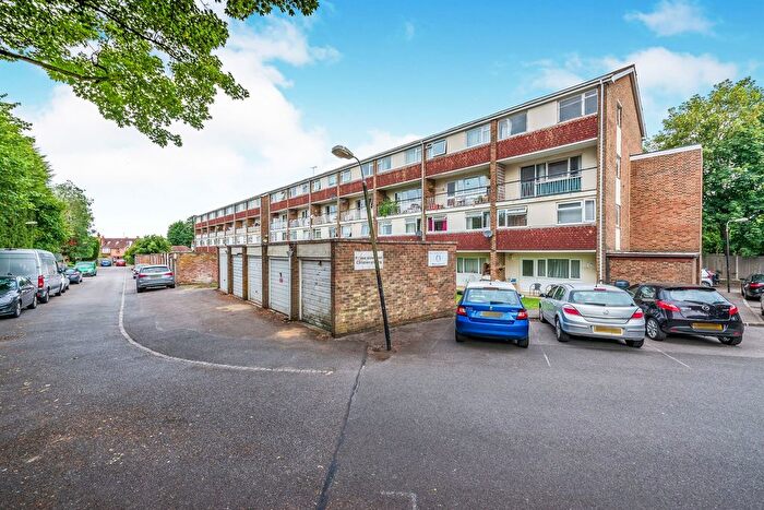 3 Bedroom Maisonette To Rent In North Parade, Horsham, RH12