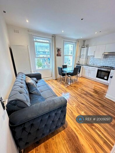 4 Bedroom Flat To Rent In Flaxman Rd, Brixton Camberwell, Oval, Elephant & Castle Peckham, SE5