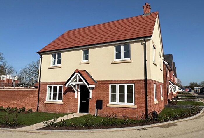 3 Bedroom Detached House For Sale In Robin Close, Attleborough, NR17