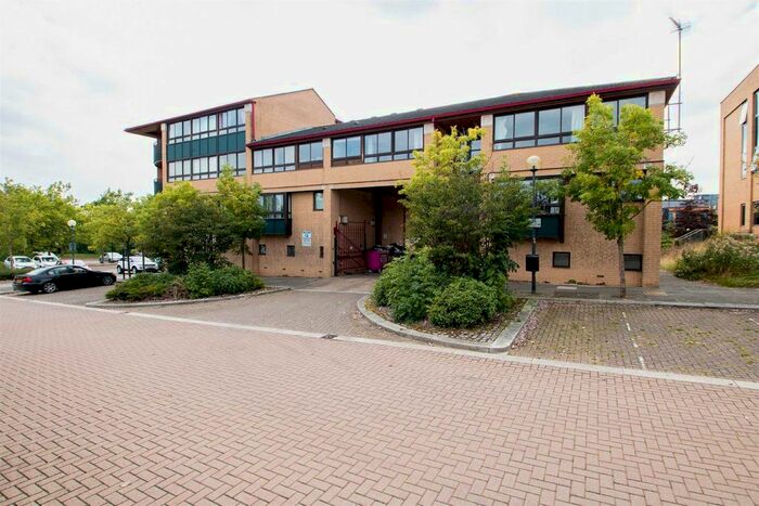 2 Bedroom Flat To Rent In South Th Street, Milton Keynes, MK9