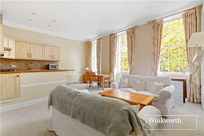 1 Bedroom Apartment To Rent In West Square, London, Uk, SE11