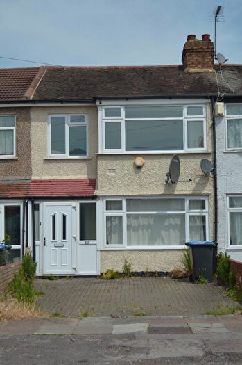 3 Bedroom Terraced House To Rent In Clydesdale, Enfield, Greater London, EN3